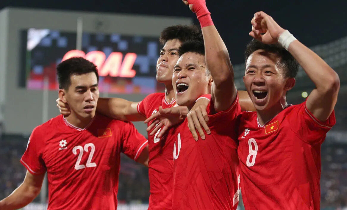 Rồng Vàng nhận cơn mưa tiền thưởng chức vô địch ASEAN Cup